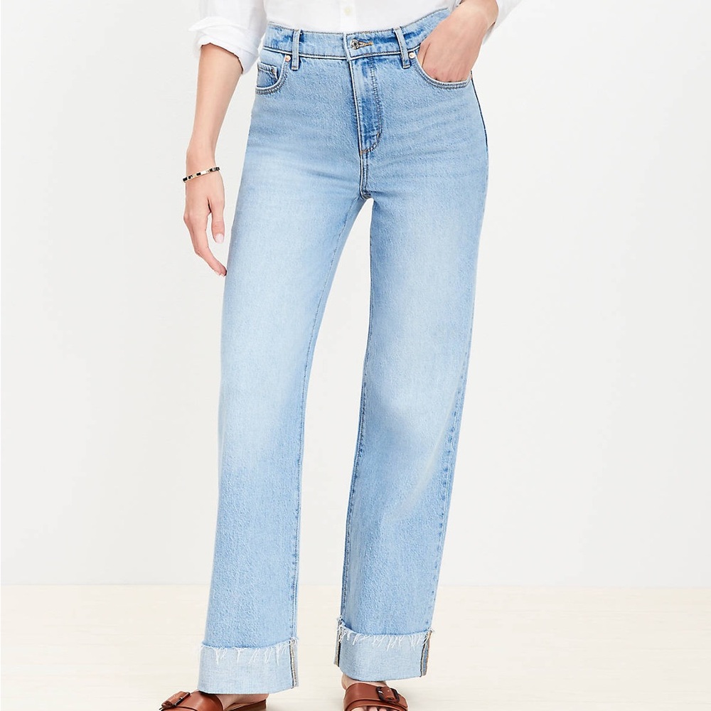 Petite Flip Cuff High Rise Wide Leg Jeans in Light Wash